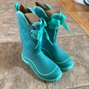 Kids muck boots. Brand new with tags
